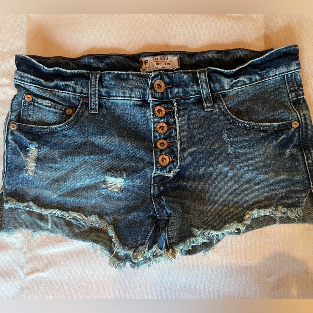 Free People Shorts Women's 24 Denim Distressed Exposed Button Fly Cuffed Raw Hem